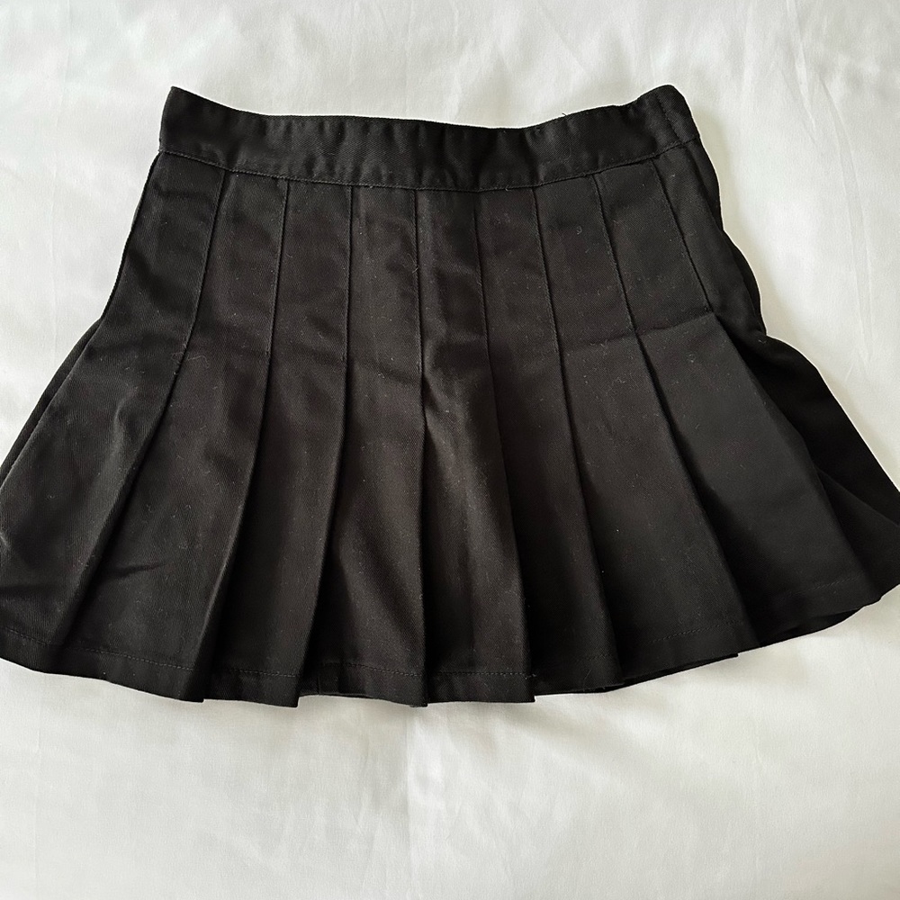 Black Brandy Melville Pleated Skirt